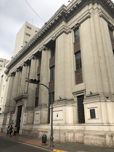 Antiguo Local Del Banco De Credito