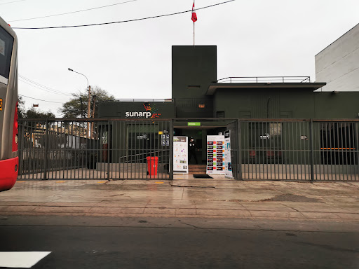 Superintendencia Nacional de Registros Públicos (SUNARP)